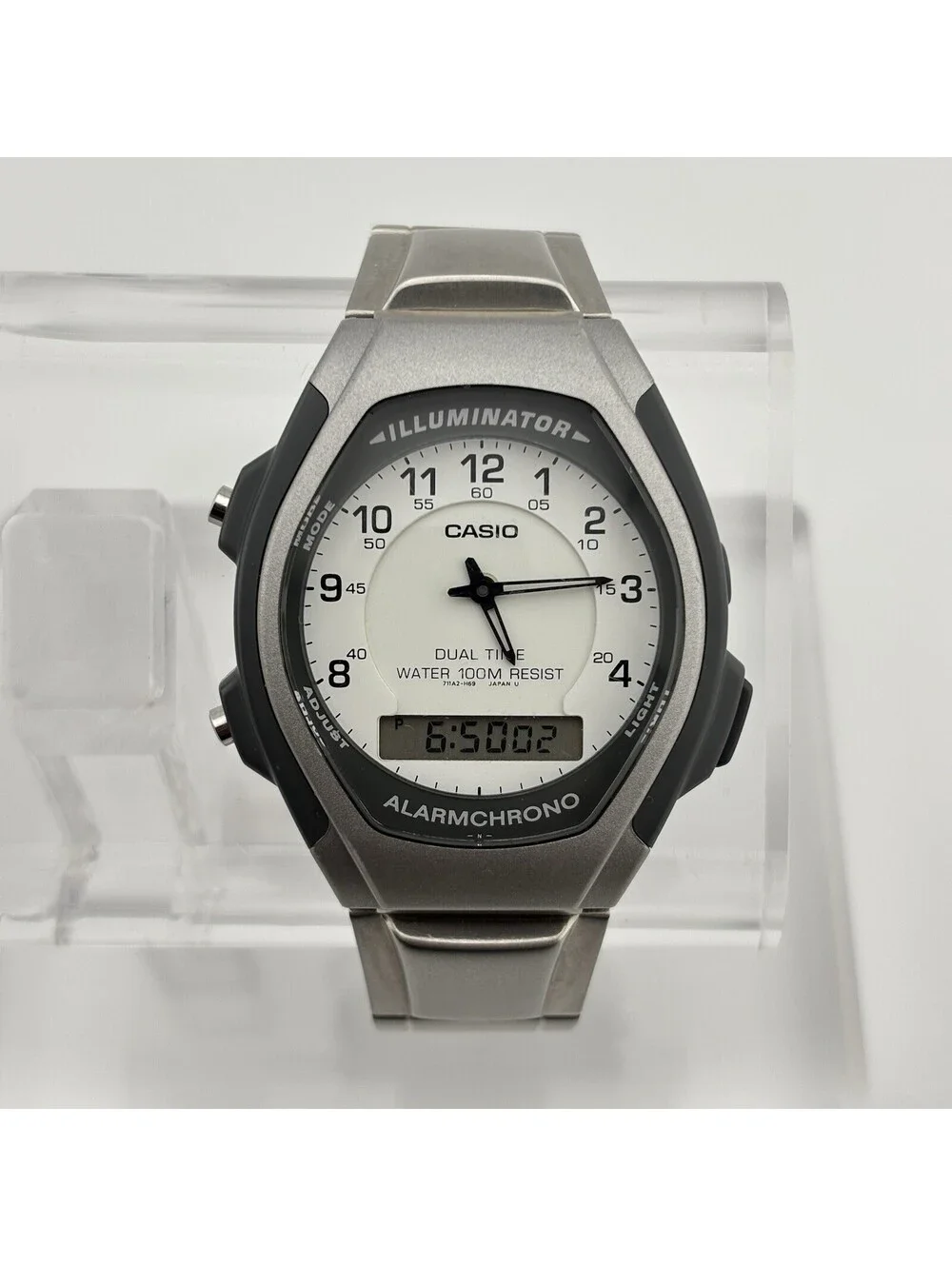 Vintage Casio AQ-140W Analog Digital Alarm Chrono Watch 37mm Dual Time Running